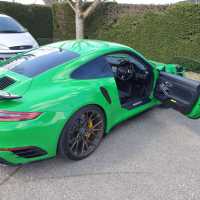 991 gen 2 - Original thickness, Dark grey Alcantara 9002 + Green centre stripe, Dark grey 1282 stitching