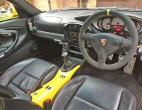 996-3-spoke-dark-grey-alcantara-9002-yellow-centre-band-Yellow-stitching-1