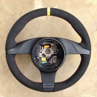 997,987 round airbag - dark grey Alcantara 9002 + yellow centre band, red stithing