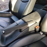 997987-round-airbag-Slightly-thicker-Dark-grey-Alcantara-9002-Light-silver-centre-band-Dark-silver-416-stithing-2