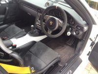 997,987 round airbag - dark grey Alcantara 9002 + yellow centre band, yellow stithing 4