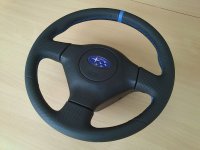 Impreza STI 05-07 - Black perforated leather + blue cente stripe at 12 o'clock, blue 1318 Stitching 1