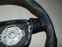 Golf V GTI- Perforated on sides, Nappa Top-Bottom, Red Stitching 2