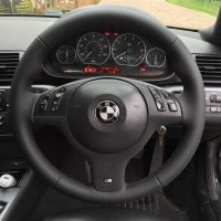 E46 M-sport - Padded, Nappa, Black Stitching 1