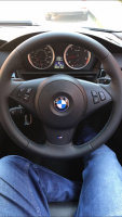 E60 M-sport (No Paddles) - Perforated leather on sides, Smooth top-bottom, M-stitching