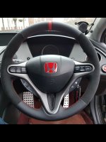 Civic-Fn2-Black-alcantara-9040-sides-smooth-topbottom-Red-centre-strie-Red-stitching-1