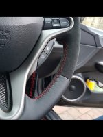 Civic-Fn2-Black-alcantara-9040-sides-smooth-topbottom-Red-centre-strie-Red-stitching-2