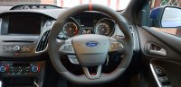 Focus ST mk3.5 - Black Alcnatara on sides, Smooth leather topbottom + Red centre stripe, Red stitching 1