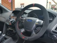 Focus mk3 ST (4-spoke) - Black Alcantara 9040 + Red band at 12 o'clock, Red stitching 2