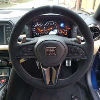 GTR 2017 - Black alcantara 9040 + Black centre stripe, Light cream stitching 1