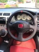 Civic-EP3-Type-R-Perforated-sides-Smooth-top-bottom-Red-centre-stripe-Red-stitching