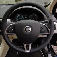 Jaguar XF Facelift - Thicker, Perforated on the sides, Nappa leather,Black stitching 1