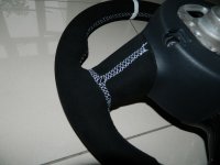 Lamborghini Gallardo - Alcanara 9040 + white stripe at 12 o'clock, white stitching 3