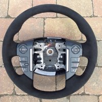 RRsport 09-12 / Discovery 4 - Thumb grips built up + black alcantara 9040 + black stitching
