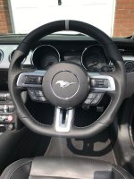 Mustang-2015-2018-Manual - Modification with Flat bottom + PROFILES, Perforated leather on sides, Smooth top-bottom + Light grey centre stripe, Mid Grey 415 stitching  1