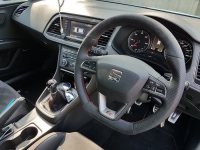 Leon-Cupra-280-Fr-2015-Manual-Thicker-Peforated-leather-on-sides-Dark-grey-Alcnatara-9002-topbottom-Red-stitching-3