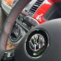 VW-T6-Highline-Slighlty-thicker-Perforated-on-sides-Smooth-top-bottom-Red-stitching-2