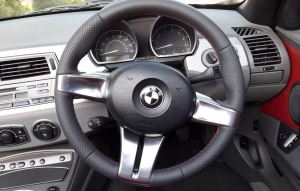 Z4-E85-SE-with-MF-Extra-padded-Perforated-leather-on-sides-Smooth-top-bottom-Red-stitching